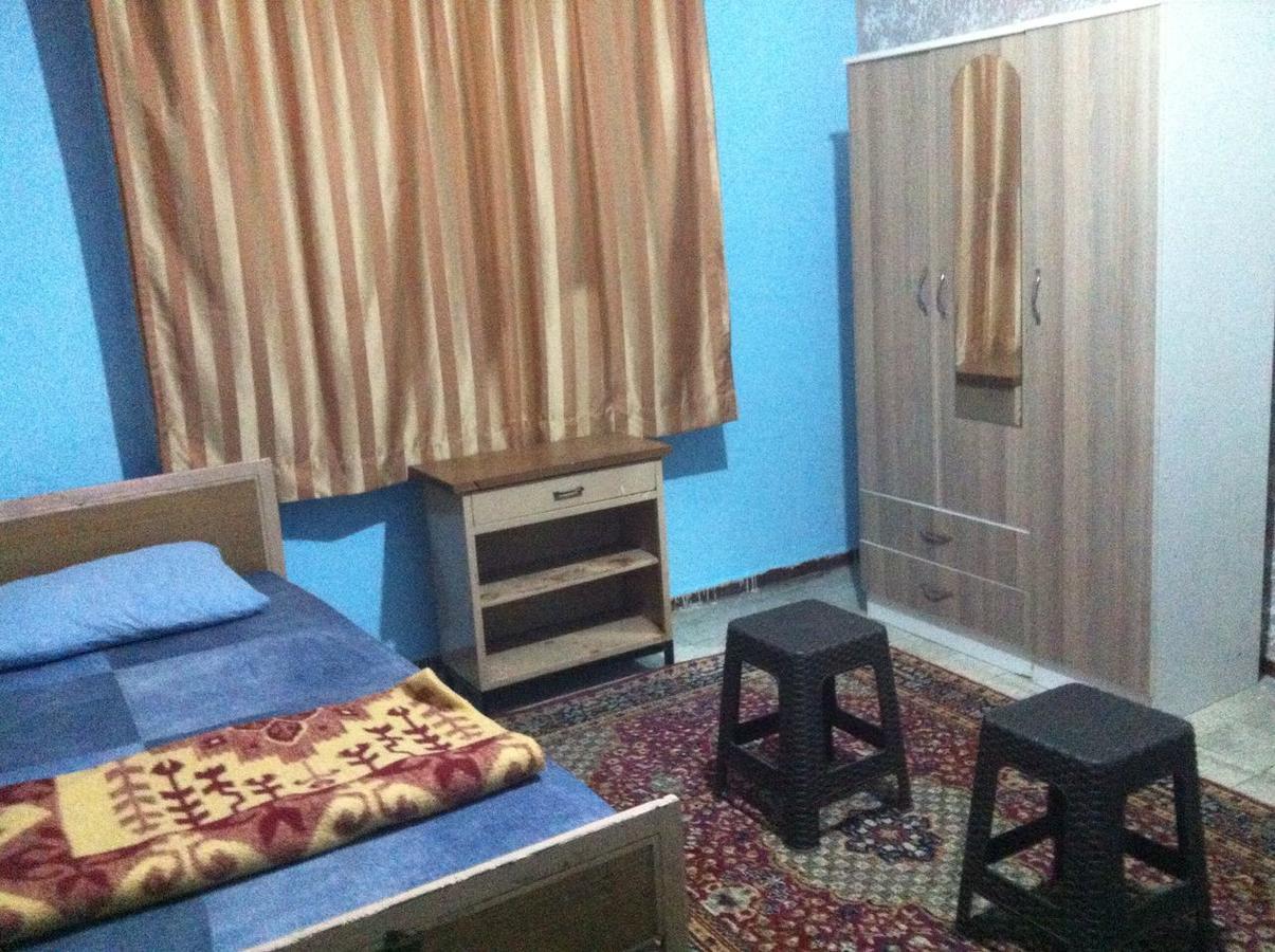 Huedaverdi Hostel Mersin  Buitenkant foto